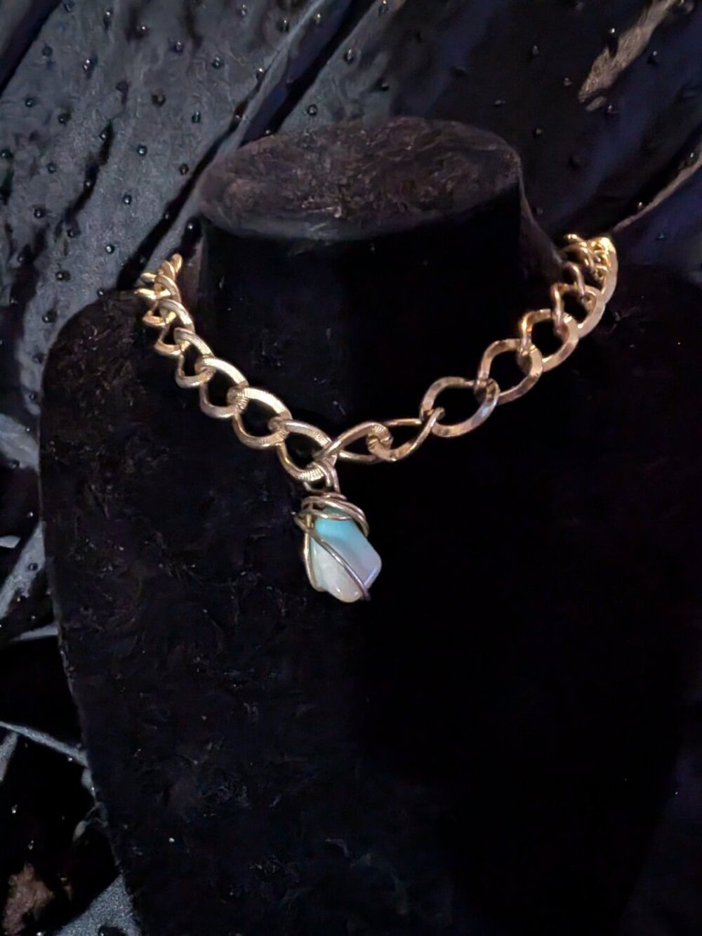 Vintage Gold Link Chain Choker with Wire wrapped Nephrite Jade - Women Jewelry